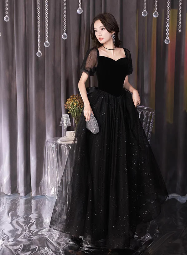 Vestido de fiesta de manga corta de tul y terciopelo negro con corte en A